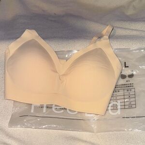 Women's Seamless Nude Bra